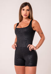 Macaquinho fitness feminino preto com decote quadrado logomania reflections