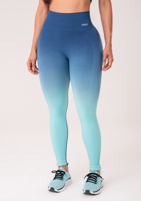 Legging fitness feminina azul degradê modela bumbum seamless+