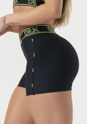 Kit Top fitness + Short com elásticos no cós e na lateral